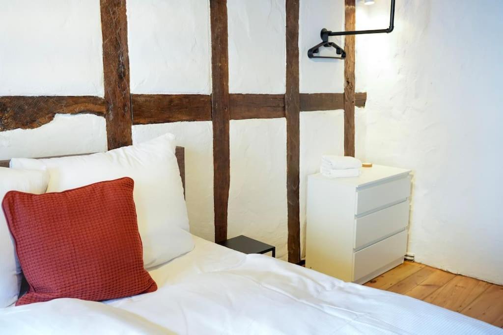 Charmante Fachwerk Wohnung Mit Terrasse In Der Altstadt コブレンツ エクステリア 写真
