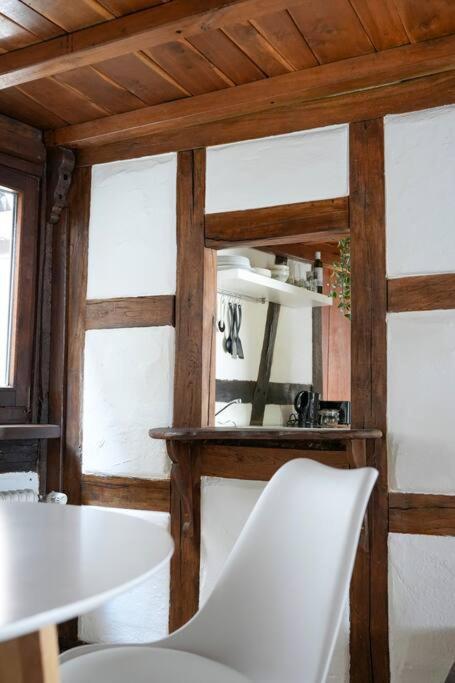 Charmante Fachwerk Wohnung Mit Terrasse In Der Altstadt コブレンツ エクステリア 写真