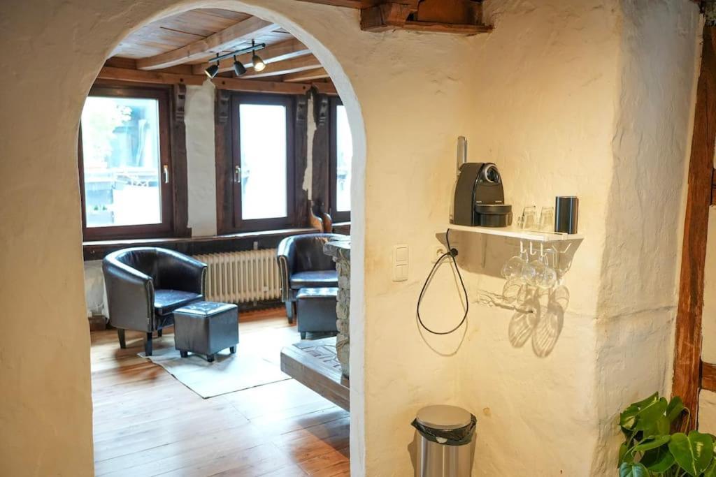 Charmante Fachwerk Wohnung Mit Terrasse In Der Altstadt コブレンツ エクステリア 写真